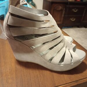 Gray 4in heel Cordani made in Italy sandal wedges size 6.5-7